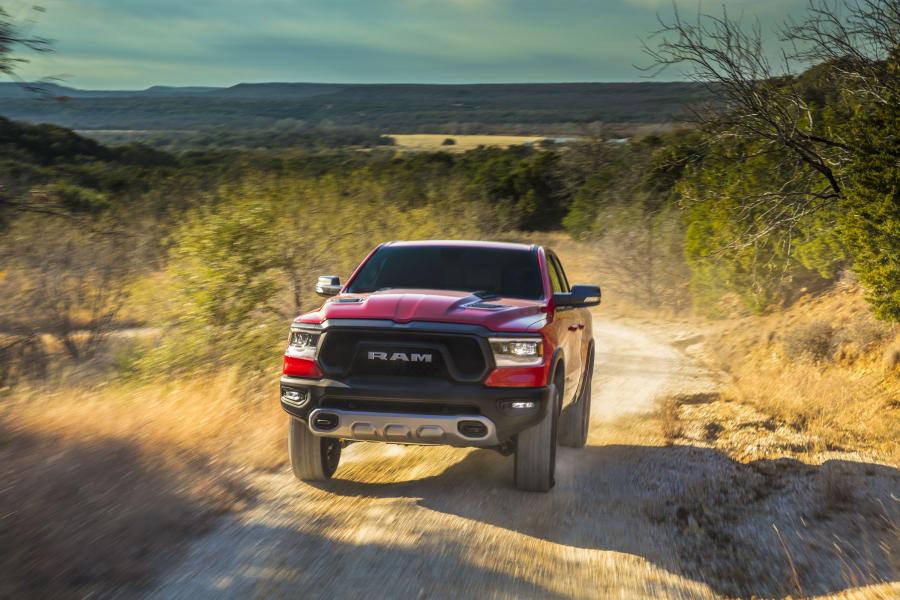  Dodge Ram 1500 Rebel Quad Cab (DT) 2018 года  (фото 8 из 36)